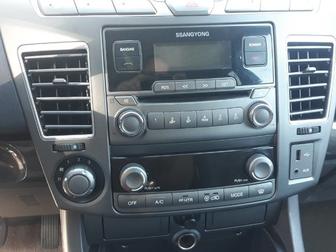 CD Player SSangyong Rodius 2014