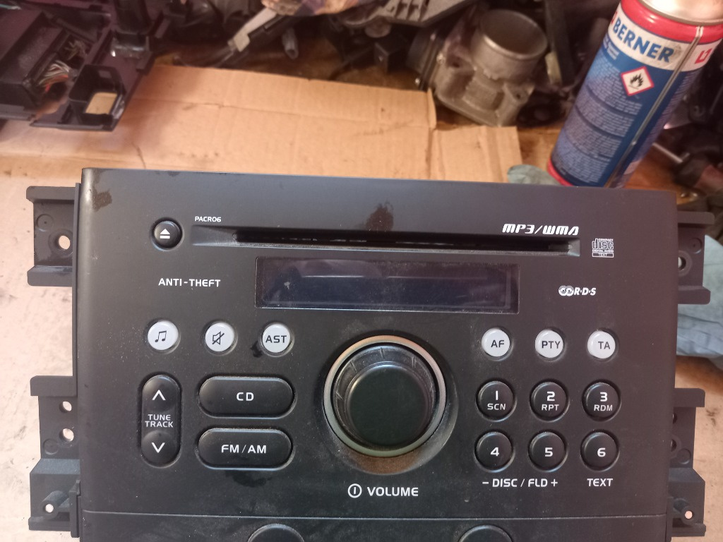 CD player Suzuki Grand Vitara 2 cod produs:3910165JD0/39101-65JD0