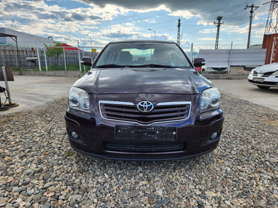 CD player Toyota Avensis 2007 Berlina 2.2