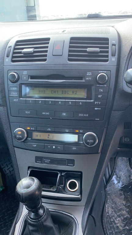 Cd player Toyota Avensis T27 2012