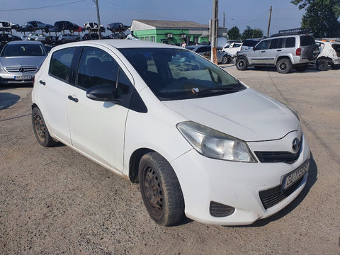 CD player Toyota Yaris 2012 hatchback 1.4