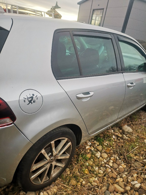 CD player Volkswagen Golf 6 2009 Hatchba