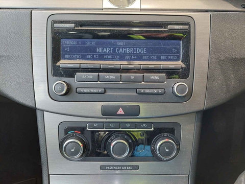 CD player Volkswagen Passat B7 2011 VARIANT 2.0 TDI CFFB