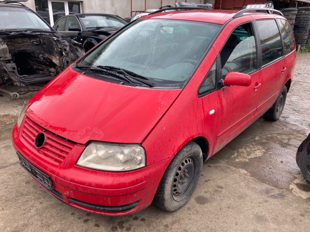 CD player Volkswagen Sharan 2003 Monovolum 1.9 TDI