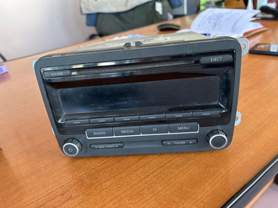 CD player Volkswagen T5 2015 5M0035186J
