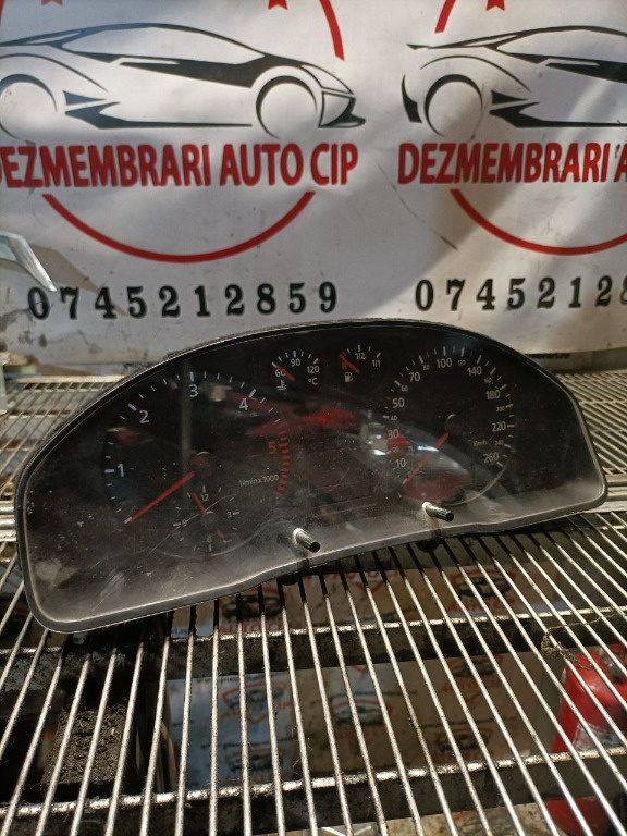 Ceas bord Audi A4 (B5) 1.9 diesel cod: 8d0919861a