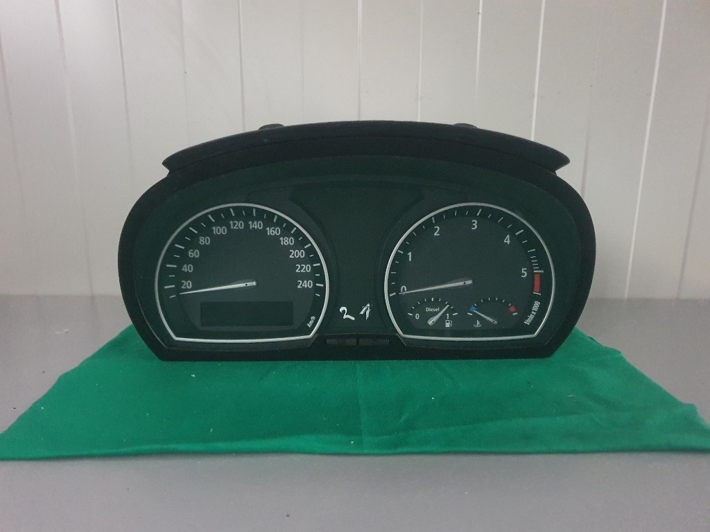 Ceas bord BMW X3 E83 an 2007