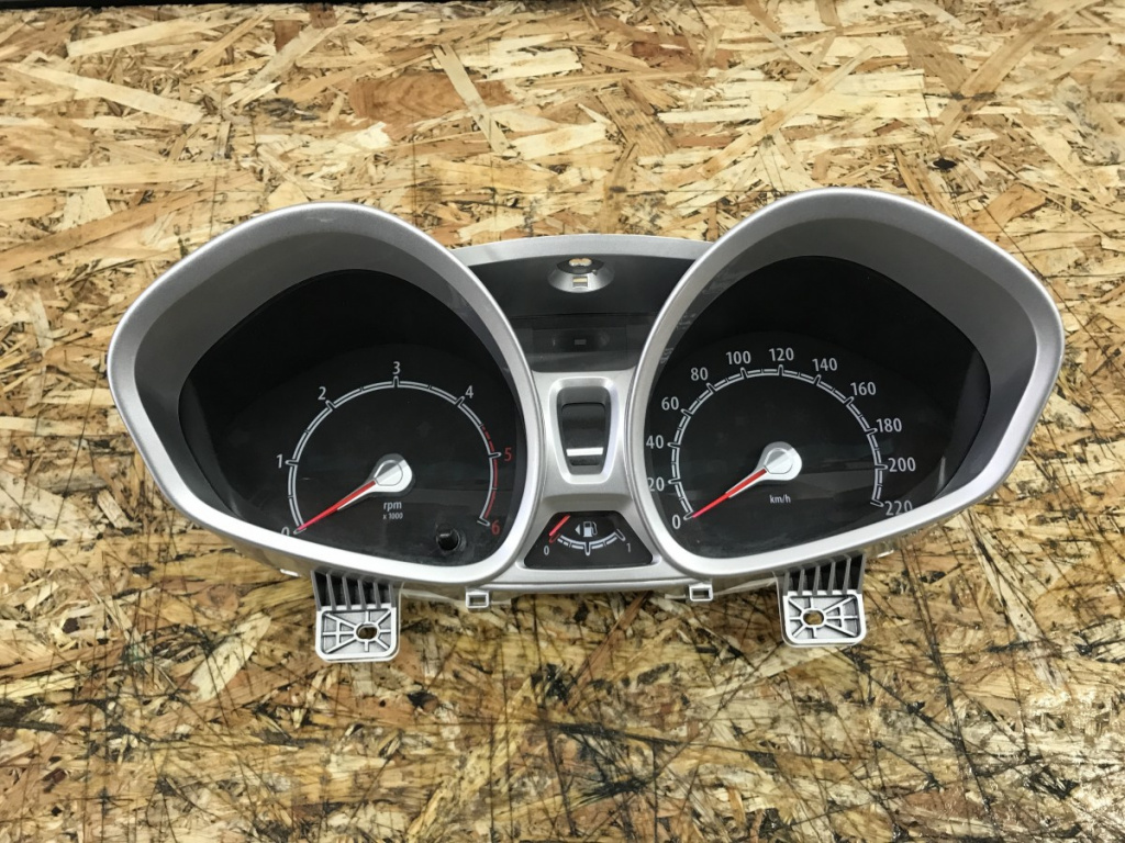 Ceas bord Ford Fiesta MK7 hatchback 2012 (8A6T1084