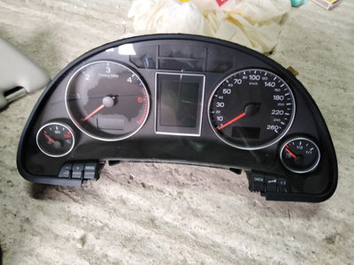 Ceas bord maxidot audi a4 b7 2008 2,0,cod piesa 8E