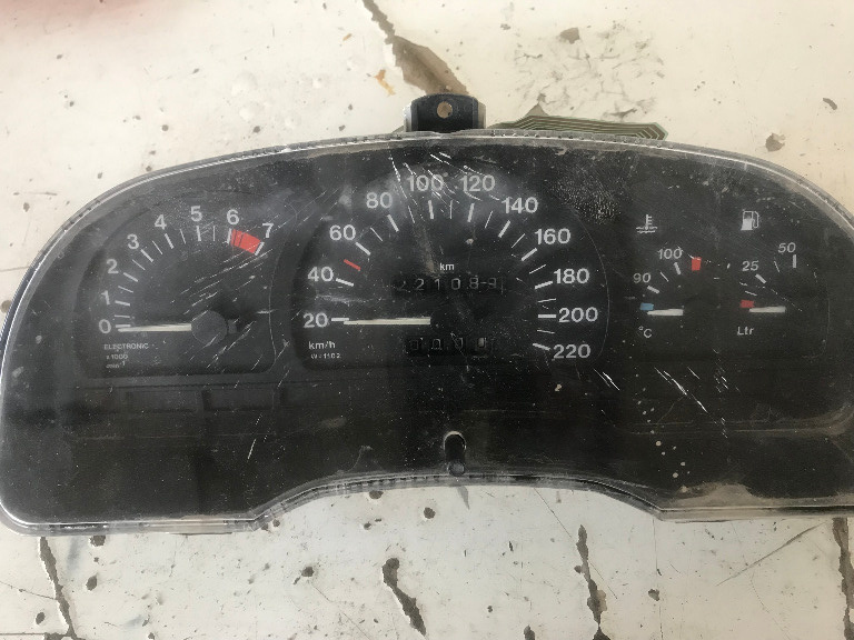 Ceas bord opel astra f 1.6 75 cp 1996 - 2001 cod: 87001219