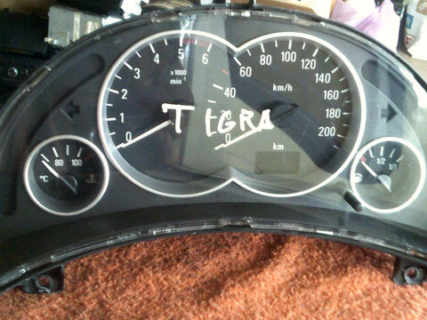 Ceas bord Opel Tigra , OPEL CORSA C , MOTOR 1.3cdti, 13173361 - masina volan stanga KM