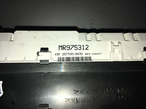 Ceas bord pentru Mitsubishi SHOGUN PININ 4x4 cod: mr975312