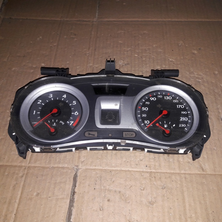 Ceas bord Renault Clio 2008 1.2i 8200715181N