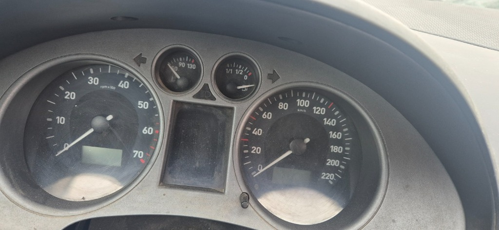 Ceas bord Seat Ibiza 1.6 benzina 2006