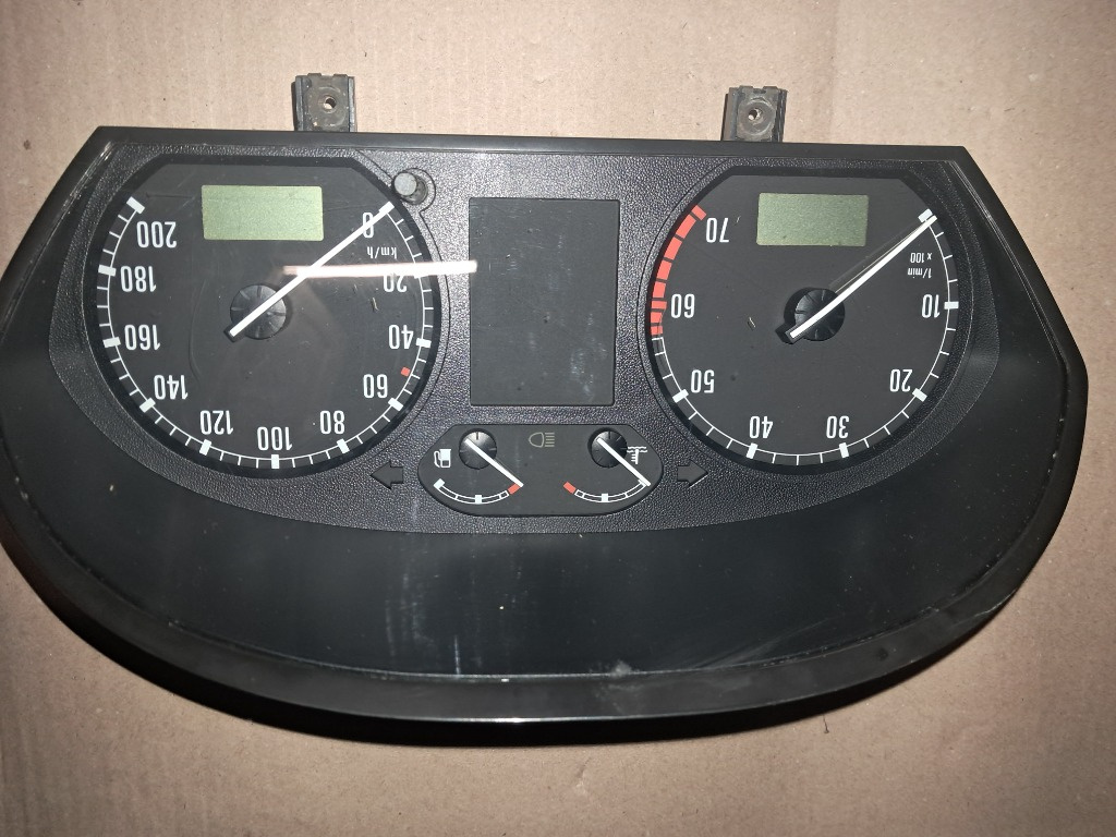 Ceas bord Skoda fabia 1 1.4 16v AUA