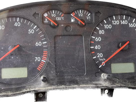Ceas bord Volkswagen Passat B5 - benzina 3B0919861B 110008793010