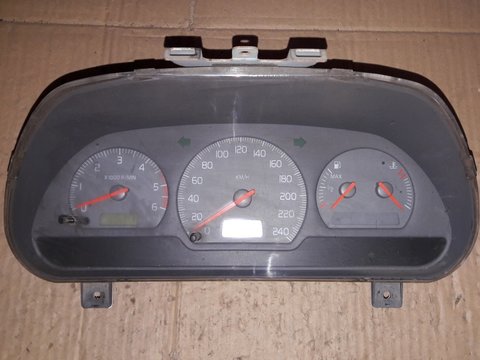 Ceas bord Volvo V40 1.9 D 30889704B OP0244041