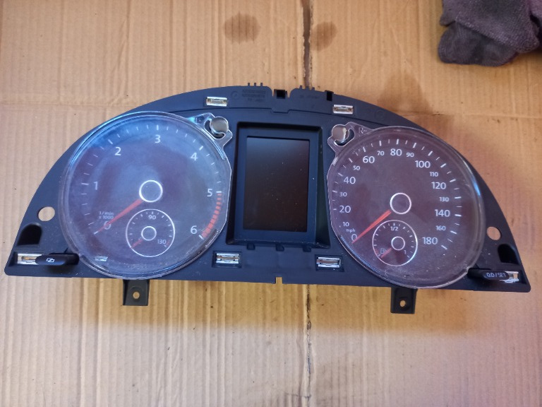 Ceas bord VW Passat CC 2.0 TDI cod produs:3C8920970H/3C8 920 970 H