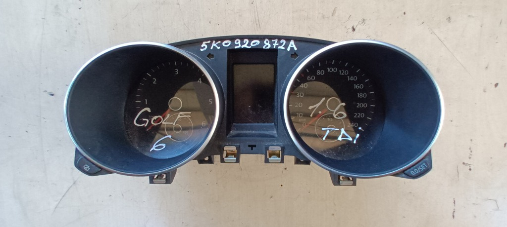 Ceas Ceasuri bord 5K0920872A VW Golf 6 / 1.6 diesel / 2009-2013