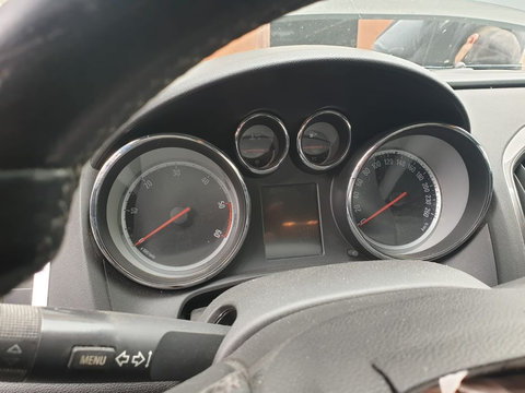 Ceas ceasuri bord afișaj Opel Astra J 1.3 1.7 cdti