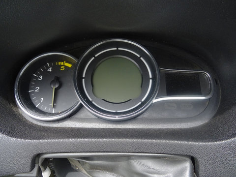Ceas de bord Renault Megane 3 1.5 DCI din 2010 volan pe stanga