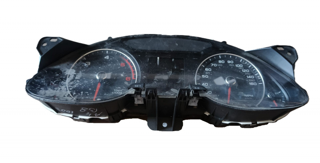 Ceasuri Bord , 2.0 Diesel Audi A4 B8 an 2013 CJC cod piesa 8K0920982E