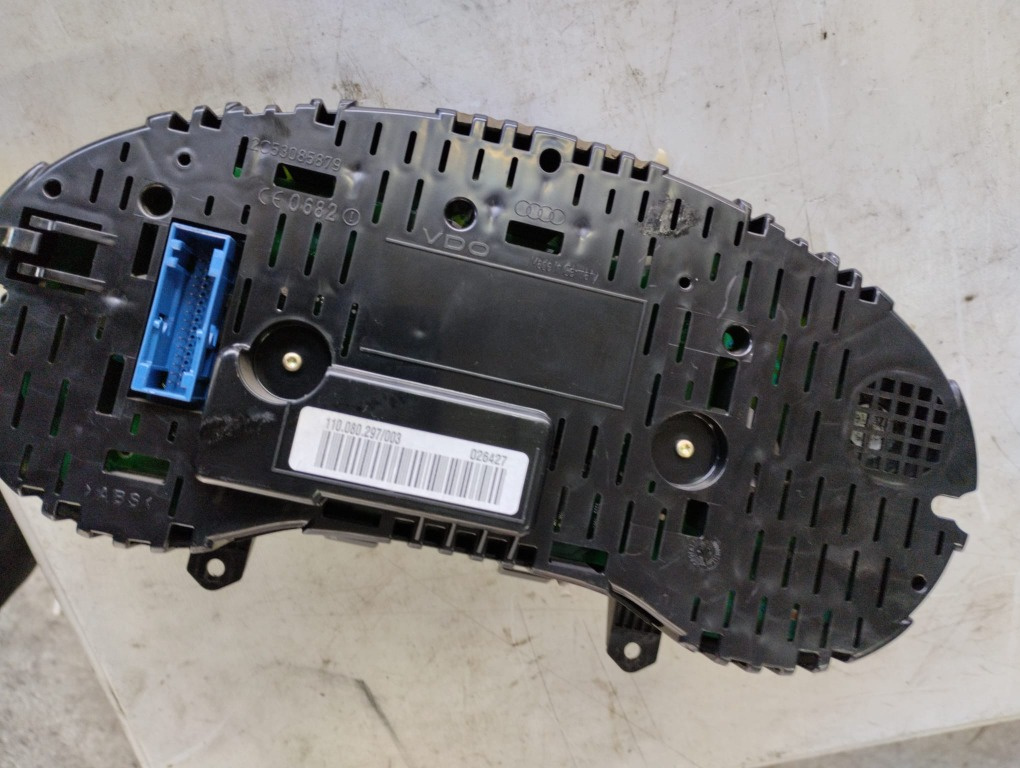 Ceasuri Bord Audi A3 8P Coupe Cod piesa 