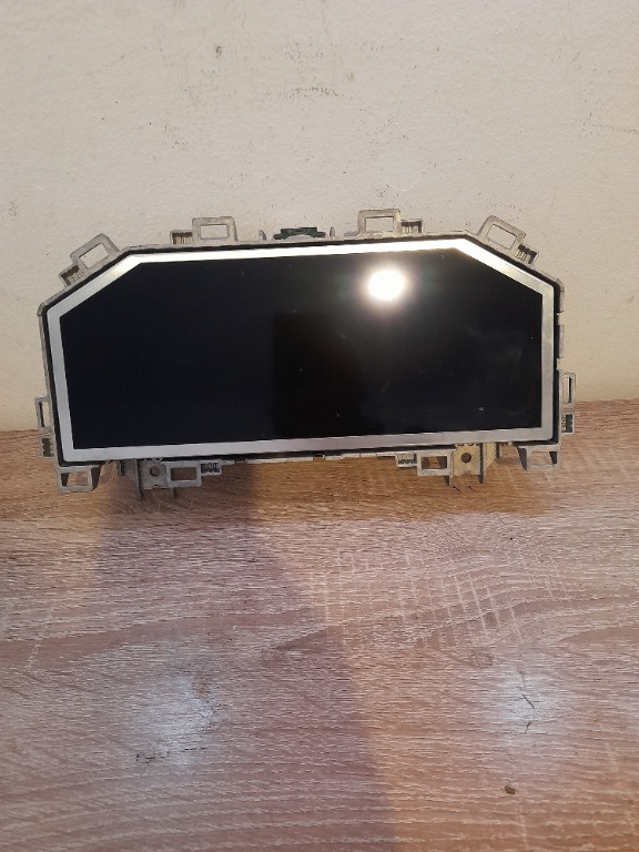 Ceasuri bord audi a3 an 2021 8y0920790D