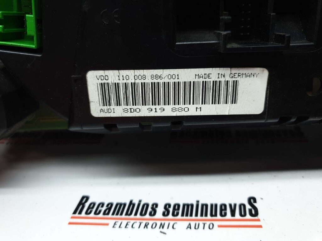 Ceasuri bord AUDI A4 B5 8D0919880M / 110 008 886 001 / 1100088860018D0919880M / 110 008 886 001 / 110008886001