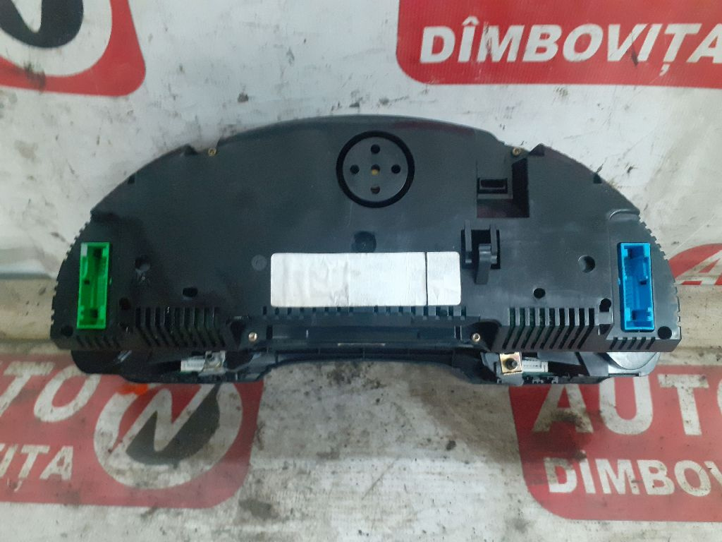 CEASURI BORD AUDI A4 B6 2001 OEM:8E09209