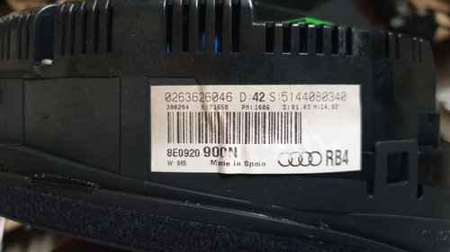 Ceasuri Bord Audi A4 B7 - 2.0FSI - 8E092