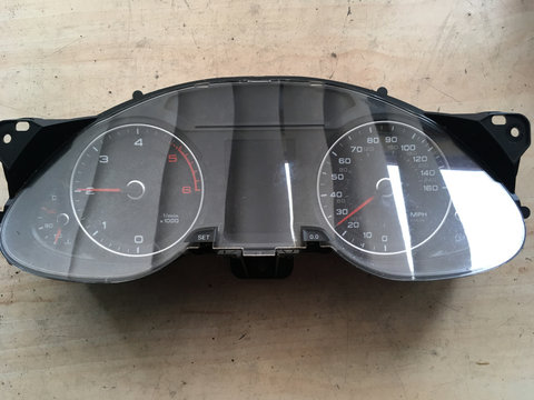 Ceasuri bord Audi A4 B8 cod: 8k0920982b