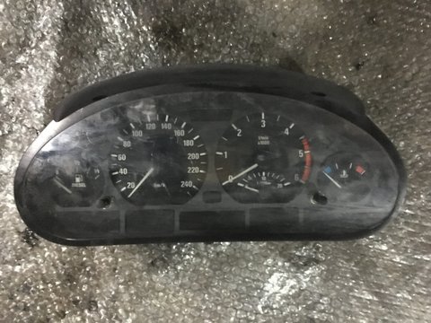 Ceasuri bord BMW E46 1036017005 1 036 017 005