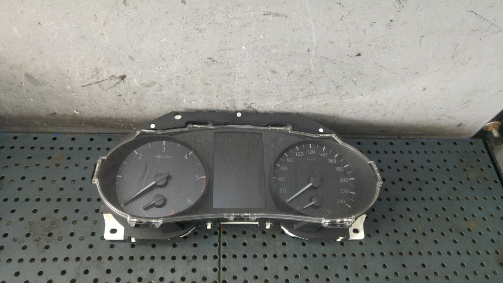 Ceasuri bord diesel nissan qashqai 2 suv j11 d9hp02a