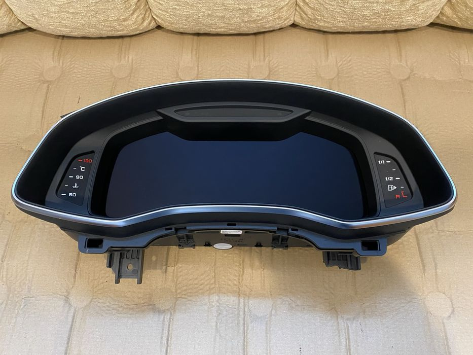 Ceasuri bord digitale audi a6 c8 / a7/ q7/ q8, 4k0920790F