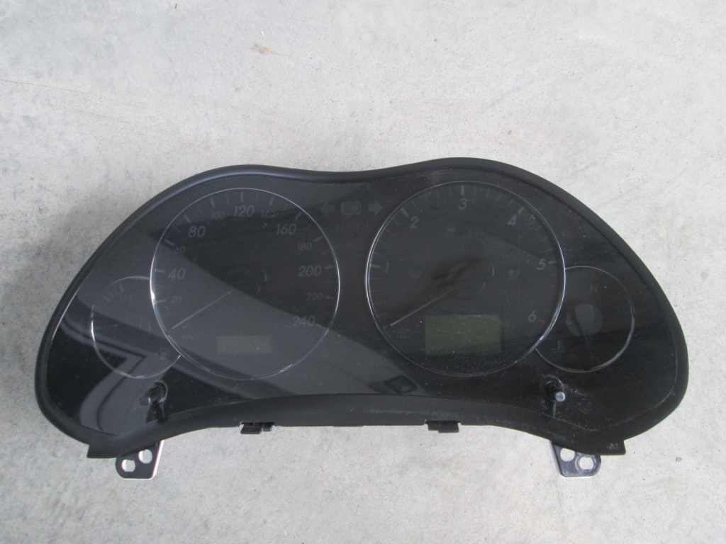 Ceasuri bord (Europa) 83800--5C00-C Toyota Avensis T25 2.0 d 2006 2007 2008 2009