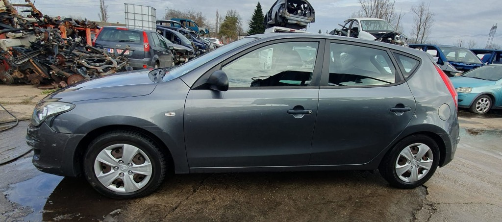 Ceasuri bord Hyundai i30 2010 HATCHBACK 