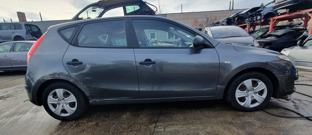 Ceasuri bord Hyundai i30 2010 HATCHBACK 