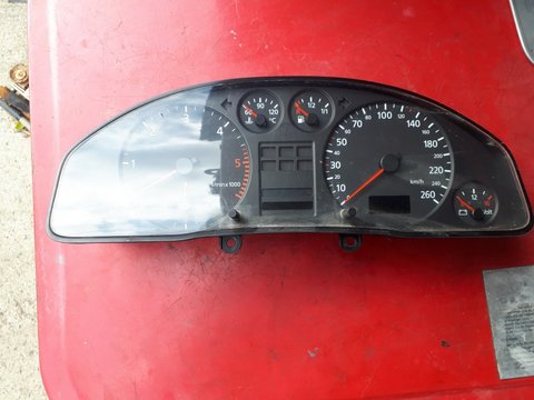 Ceasuri bord in km Audi A6 4B C5 diesel 4B0919860E