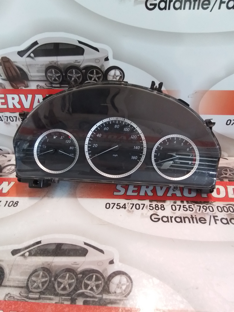 Ceasuri bord Mercedes-Benz C-Class (2007->) [W204] 2.2 Motorina 2010, A2049002802 / volan dreapta