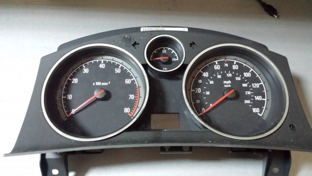 Ceasuri bord Opel Astra H 1.6 COD PIESA 13186324HF
