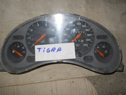 Ceasuri bord Opel Tigra 1.4 benzina
