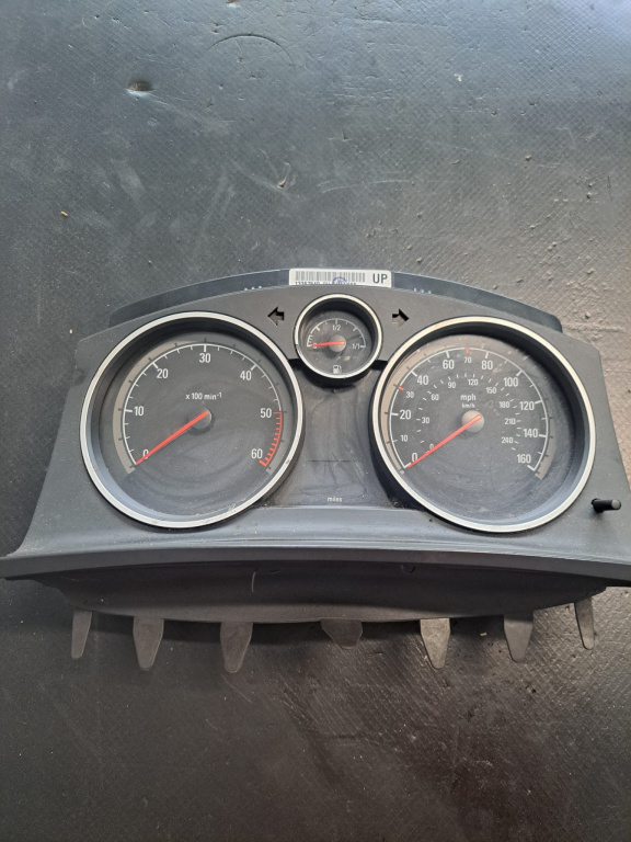 Ceasuri bord OPEL Zafira B (2005-2010 - COD 13267540
