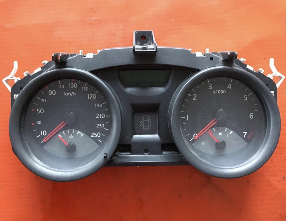 Ceasuri Bord renault Megane 2 2003-2008 Cod 8200399692