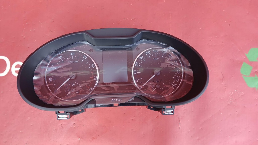 Ceasuri bord Skoda Octavia 3 2013 2014 2015 2016 2017 cod 5E0920730