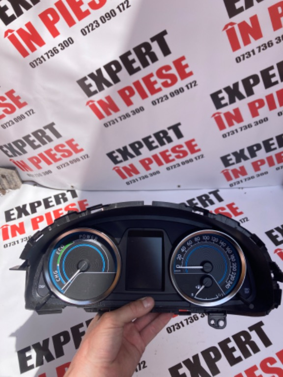 Ceasuri bord toyota auris hybrid model 2014 cod 83800-0zw30 functionale necesita geam si carcasa