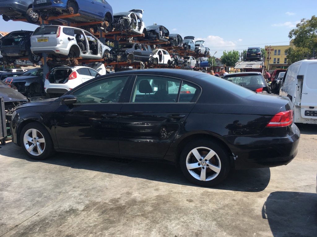 Ceasuri bord Volkswagen Passat B7 2012 b