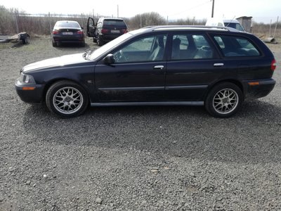 Ceasuri bord Volvo V40 2001 Break 1.9 diesel