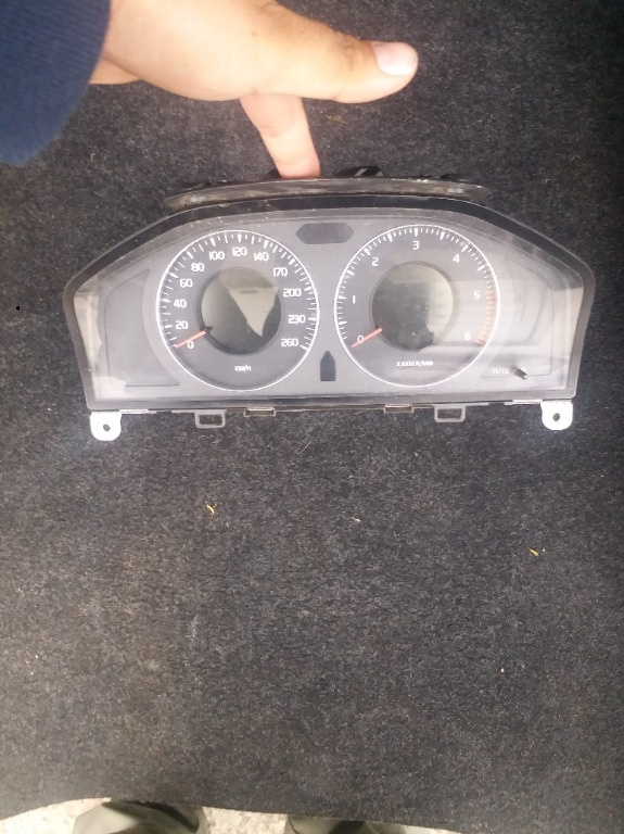 Ceasuri Bord Volvo Xc60 Model 2008-2017