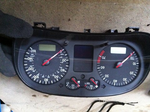 Ceasuri bord VW Golf 4 1.6 2002 cod 1J0920921A